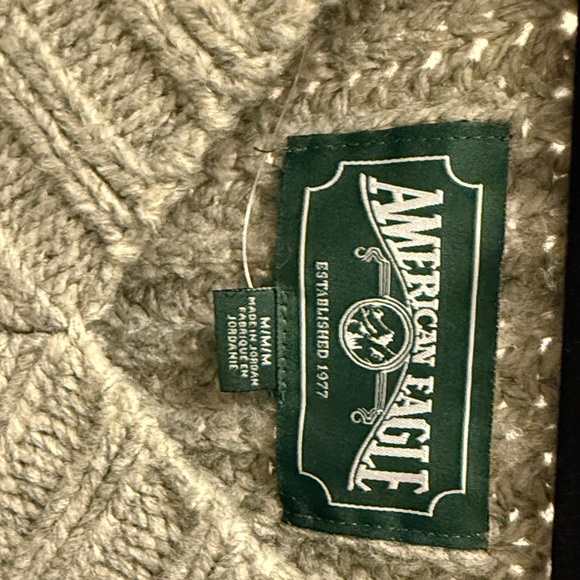 American Eagle Green Knit Sweater - Picture 2 of 3